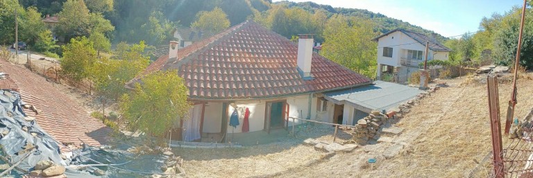 Къща в с. Драганчетата (Габрово)