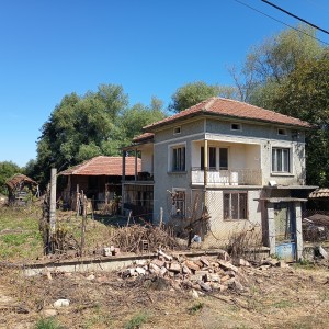 Къща в с. Драгановци (Габрово)