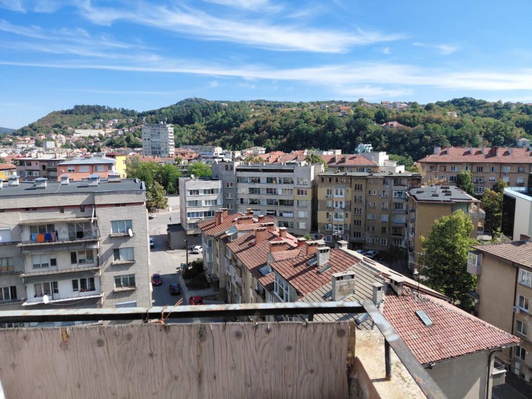 Тристаен апартамент в гр. Габрово (Габрово)