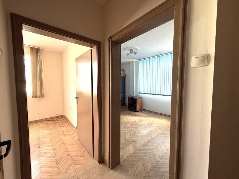 Тристаен апартамент в гр. Габрово (Габрово)
