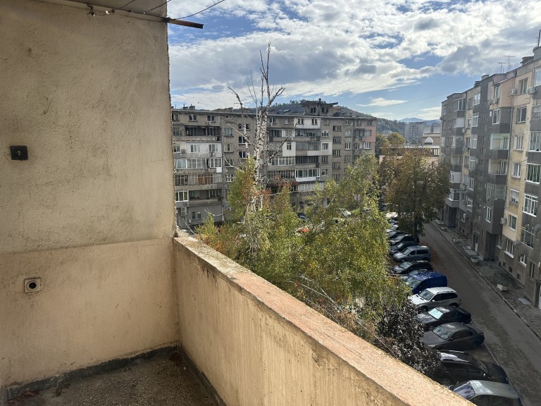 Тристаен апартамент в гр. Габрово (Габрово)